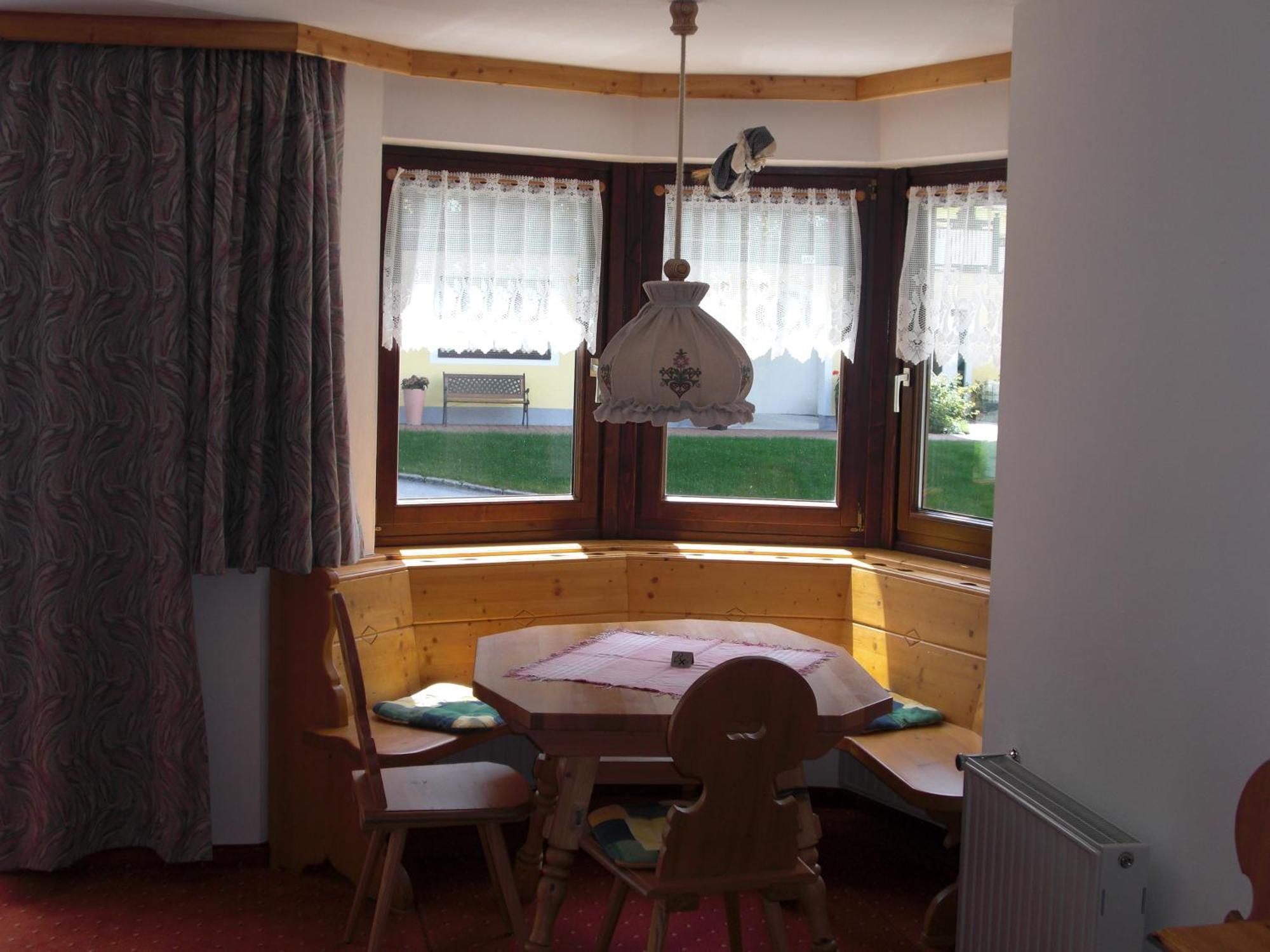 Hotel-Pension Flora Заалбах-Хинтерглем Екстериор снимка