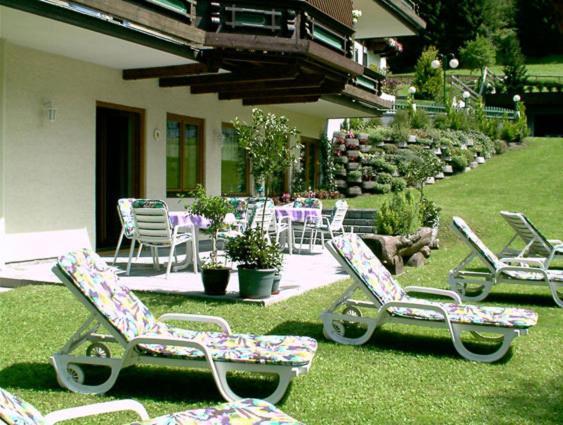 Hotel-Pension Flora Заалбах-Хинтерглем Екстериор снимка